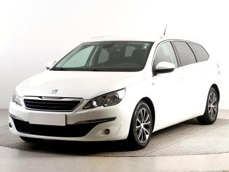 Peugeot 308, 2016 - pohled č. 3