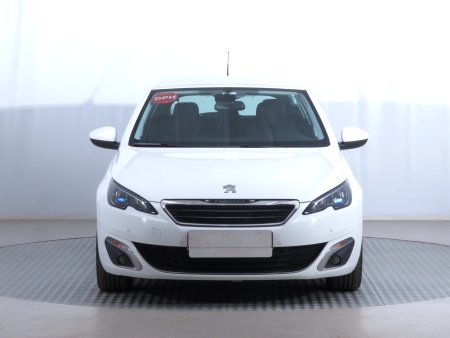 Peugeot 308, 2015 - pohled č. 2
