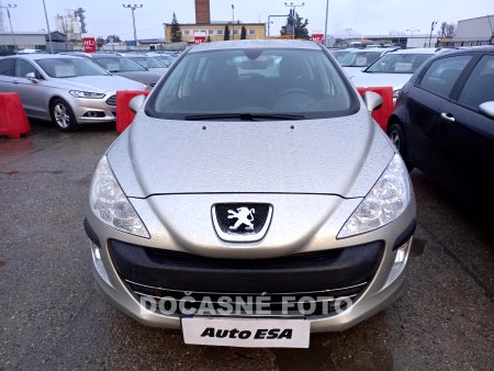 Peugeot 308, 2010 - pohled č. 2