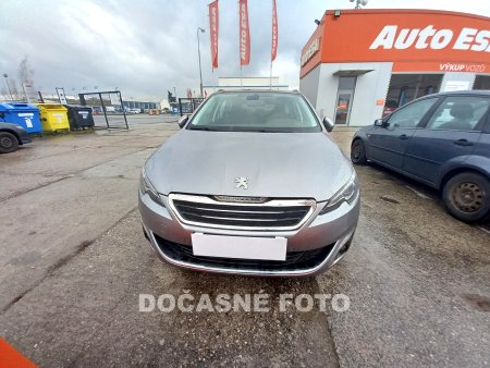 Peugeot 308, 2015 - pohled č. 2