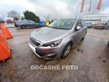 Peugeot 308, 2015 - pohled č. 3