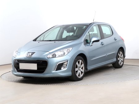 Peugeot 308, 2011 - pohled č. 3