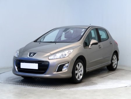 Peugeot 308, 2011 - pohled č. 3