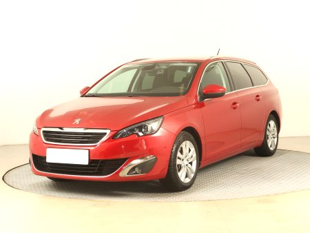 Peugeot 308, 2015 - pohled č. 3