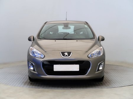 Peugeot 308, 2013 - pohled č. 2