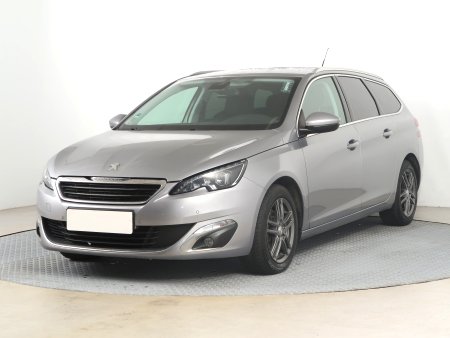 Peugeot 308, 2017 - pohled č. 3