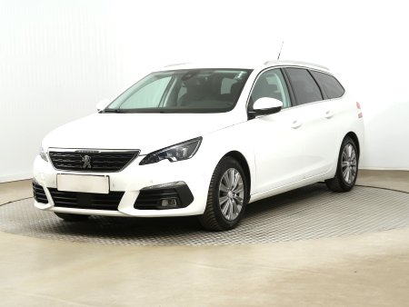 Peugeot 308, 2021 - pohled č. 3