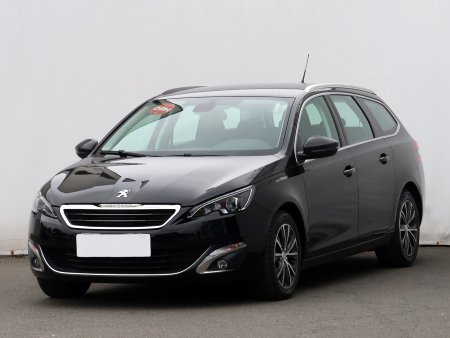 Peugeot 308, 2016 - pohled č. 3
