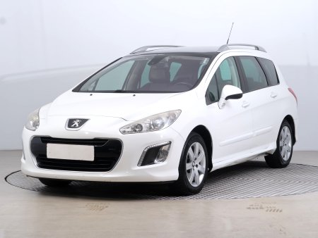 Peugeot 308, 2011 - pohled č. 3