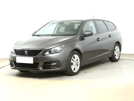 Peugeot 308, 2019 - pohled č. 3