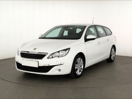 Peugeot 308, 2017 - pohled č. 3