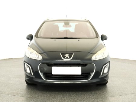 Peugeot 308, 2011 - pohled č. 2