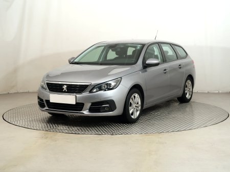 Peugeot 308, 2018 - pohled č. 3