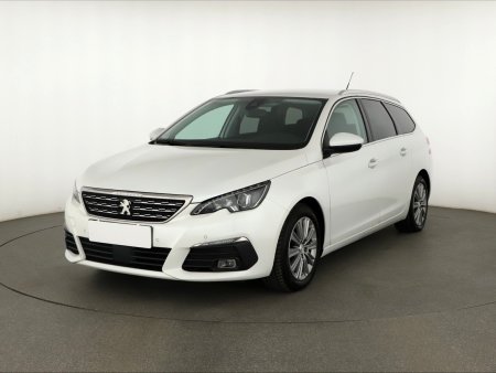 Peugeot 308, 2021 - pohled č. 3