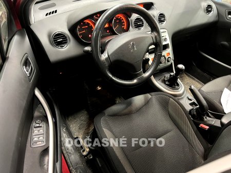 Peugeot 308, 2009 - pohled č. 3