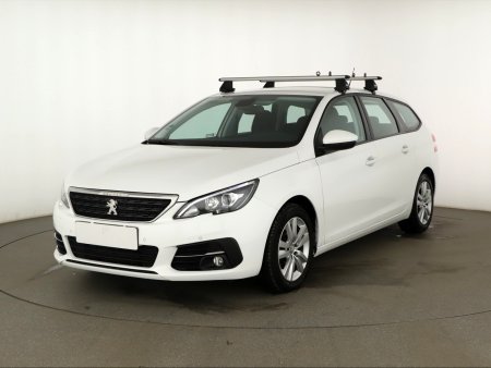 Peugeot 308, 2019 - pohled č. 3
