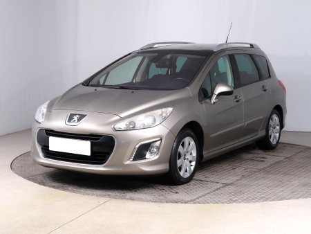 Peugeot 308, 2013 - pohled č. 3