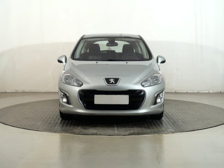 Peugeot 308, 2011 - pohled č. 2