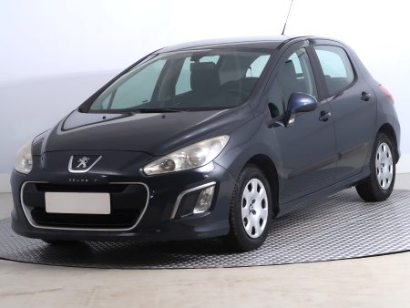 Peugeot 308, 2011 - pohled č. 3