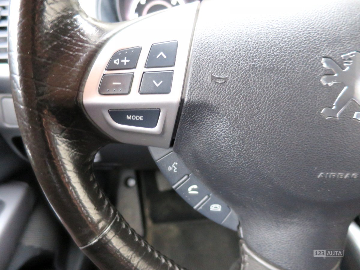 Peugeot 4007, 2012 - pohled č. 18