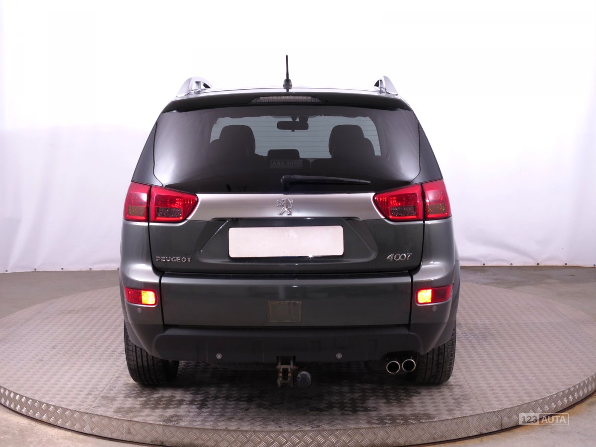 Peugeot 4007, 2012 - pohled č. 6