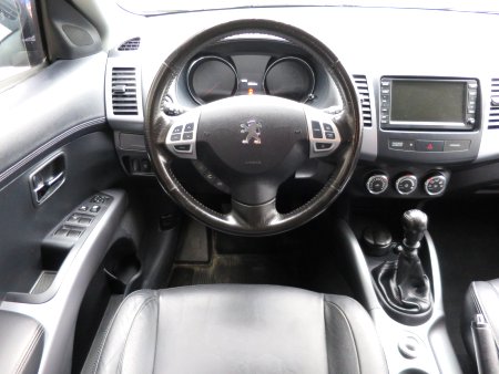 Peugeot 4007, 2012 - pohled č. 9