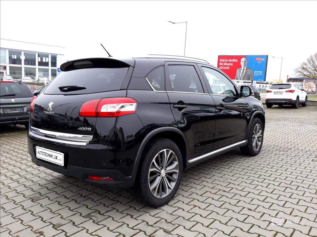 Peugeot 4008, 2012 - pohled č. 3