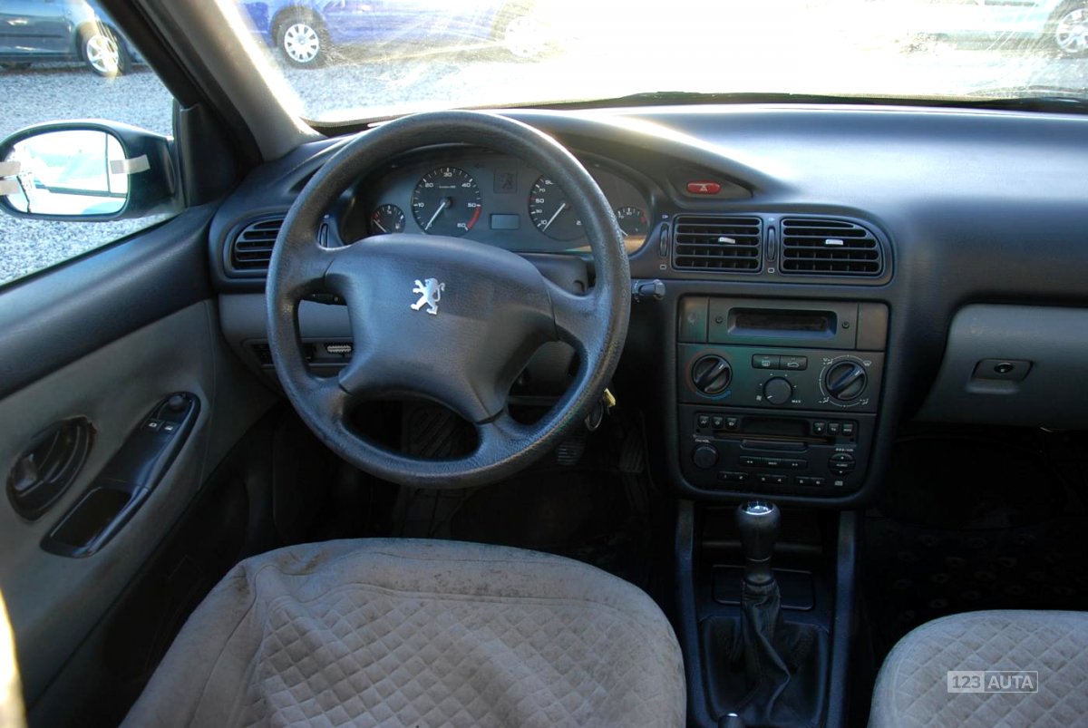 Peugeot 406, 1999 - pohled č. 5