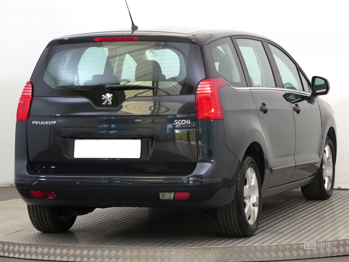 Peugeot 5008, 2011 - pohled č. 7
