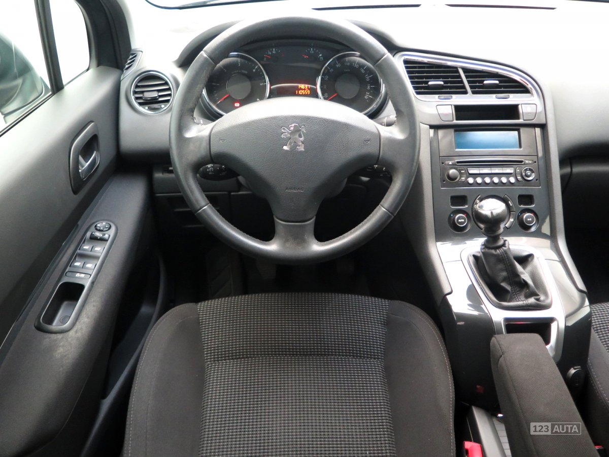 Peugeot 5008, 2011 - pohled č. 9