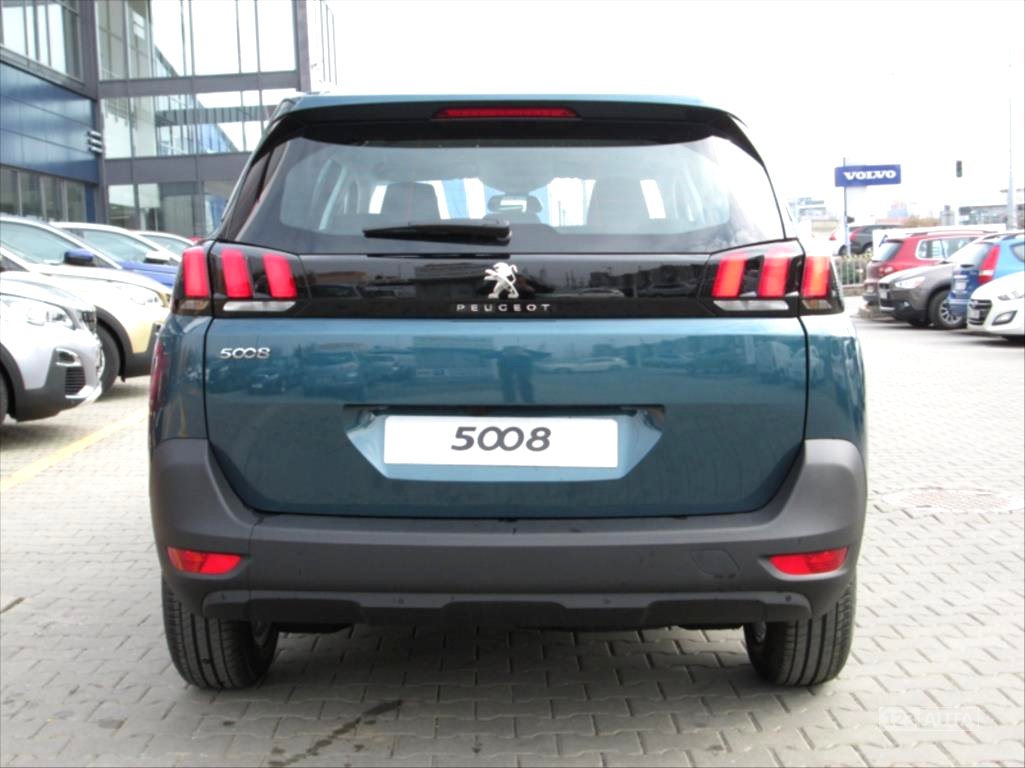 Peugeot 5008, 2018 - pohled č. 3