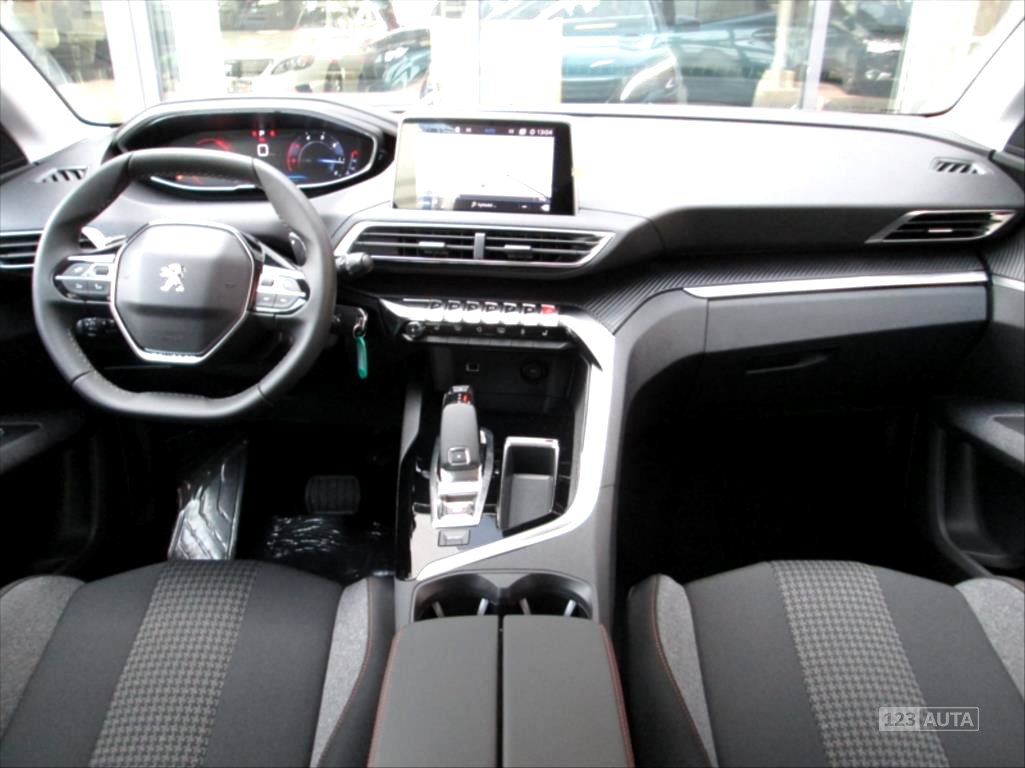 Peugeot 5008, 2018 - pohled č. 7