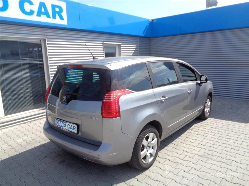 Peugeot 5008, 2016 - pohled č. 2