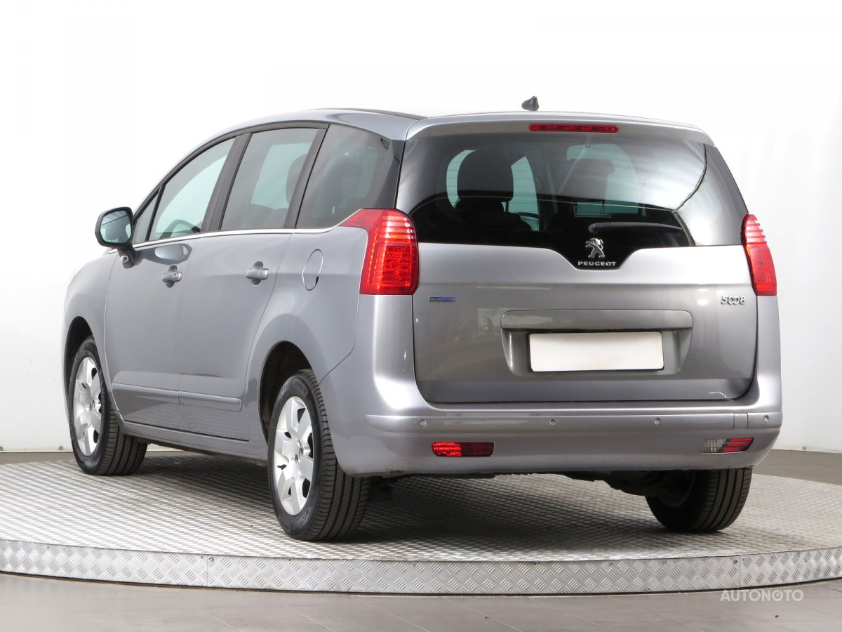 Peugeot 5008, 2016 - pohled č. 5