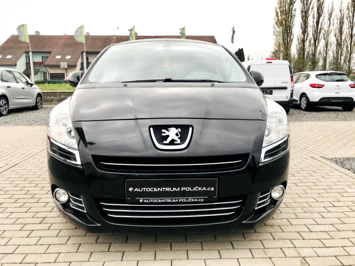 Peugeot 5008, 2011 - pohled č. 3