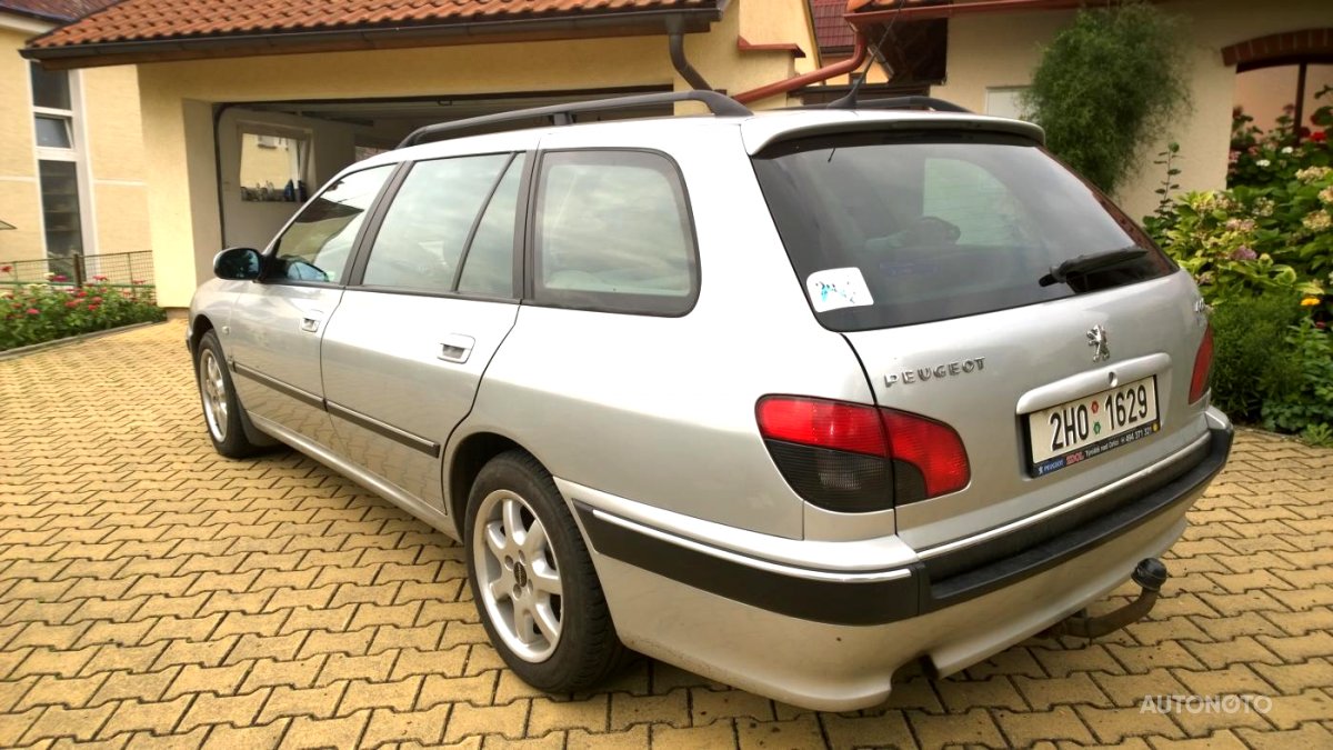 Peugeot 5008, 2013 - pohled č. 2