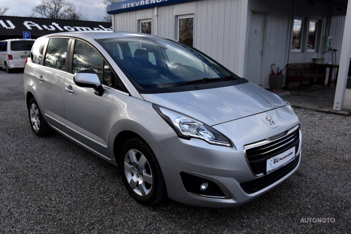 Peugeot 5008, 2014 - pohled č. 2