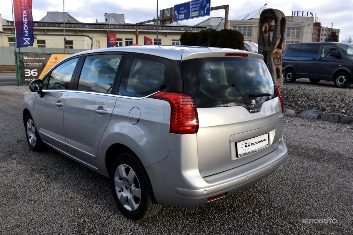 Peugeot 5008, 2014 - pohled č. 3