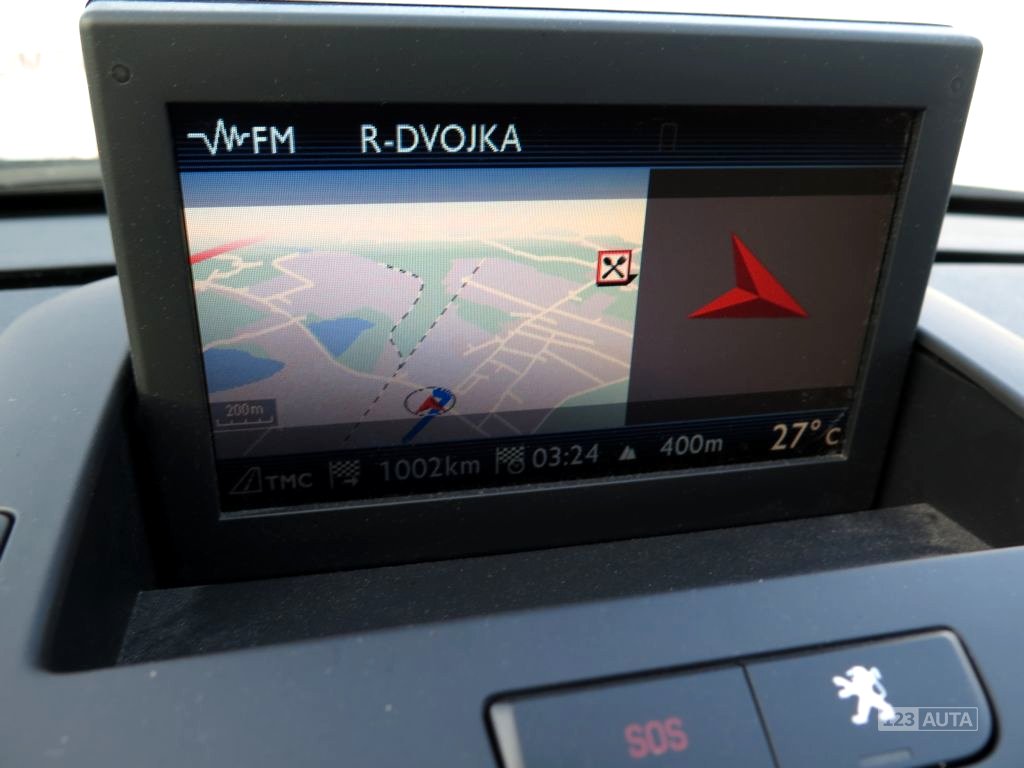 Peugeot 5008, 2011 - pohled č. 23