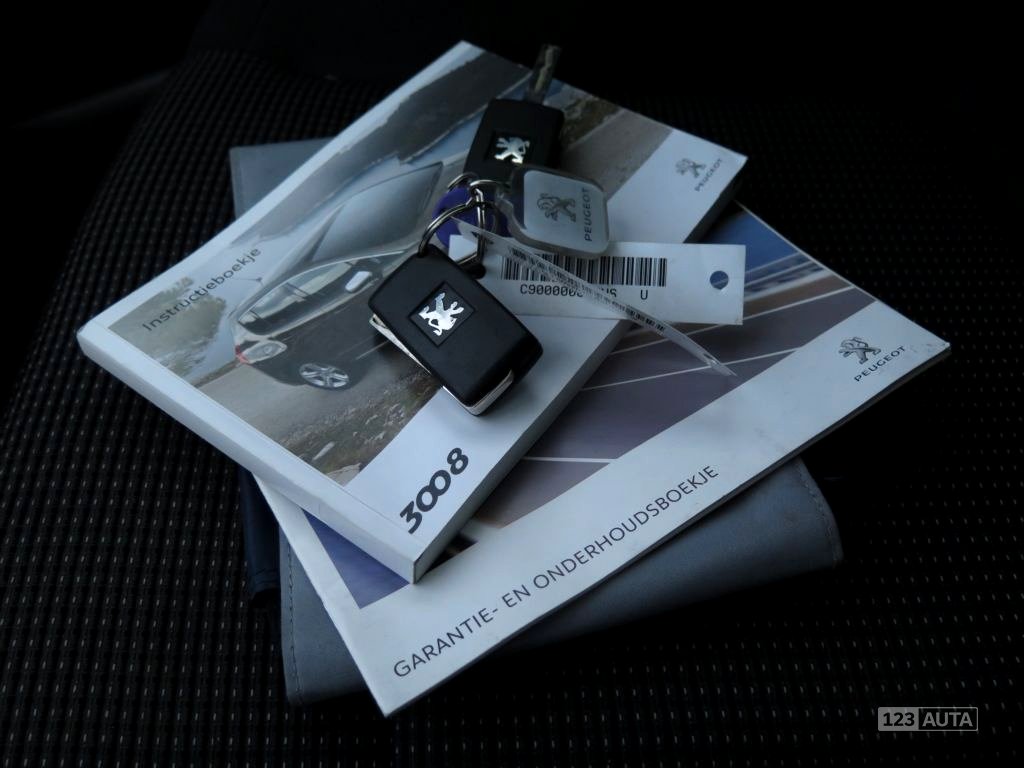 Peugeot 5008, 2011 - pohled č. 25