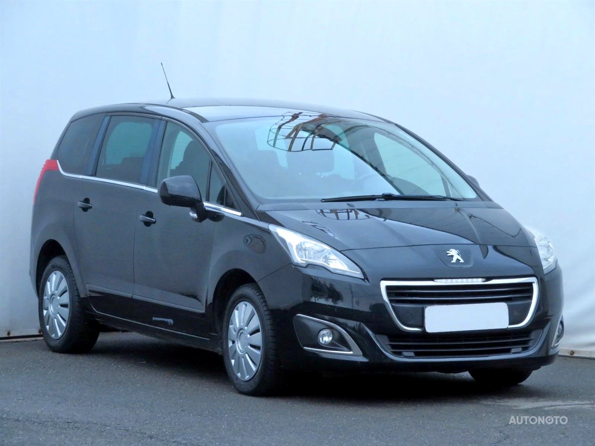 Peugeot 5008, 2014 - celkový pohled