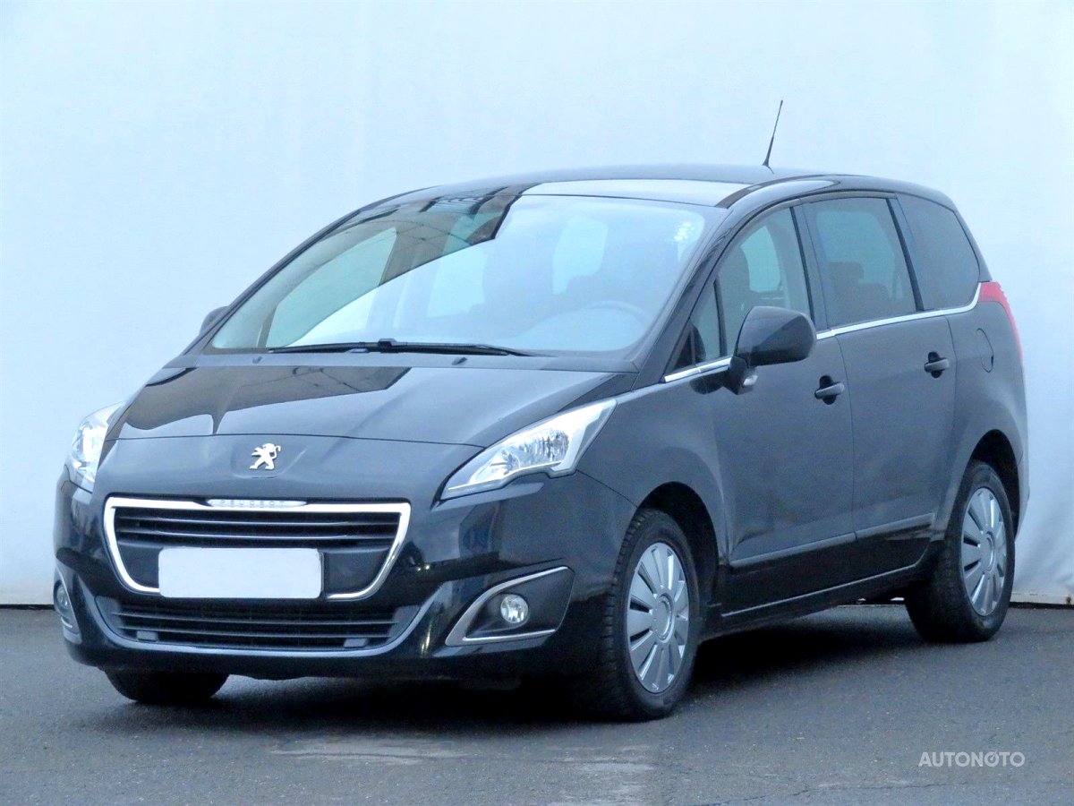 Peugeot 5008, 2014 - pohled č. 3