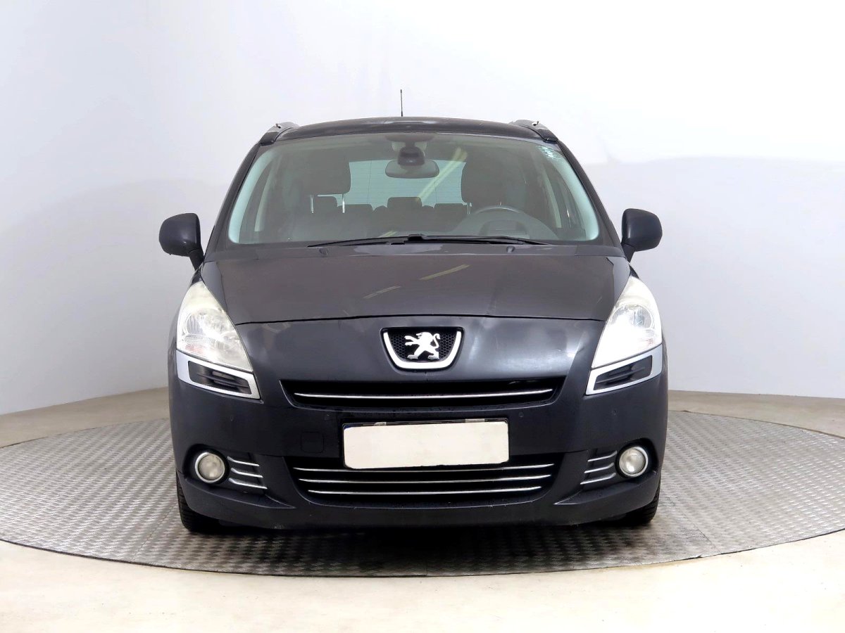 Peugeot 5008, 2012 - pohled č. 2