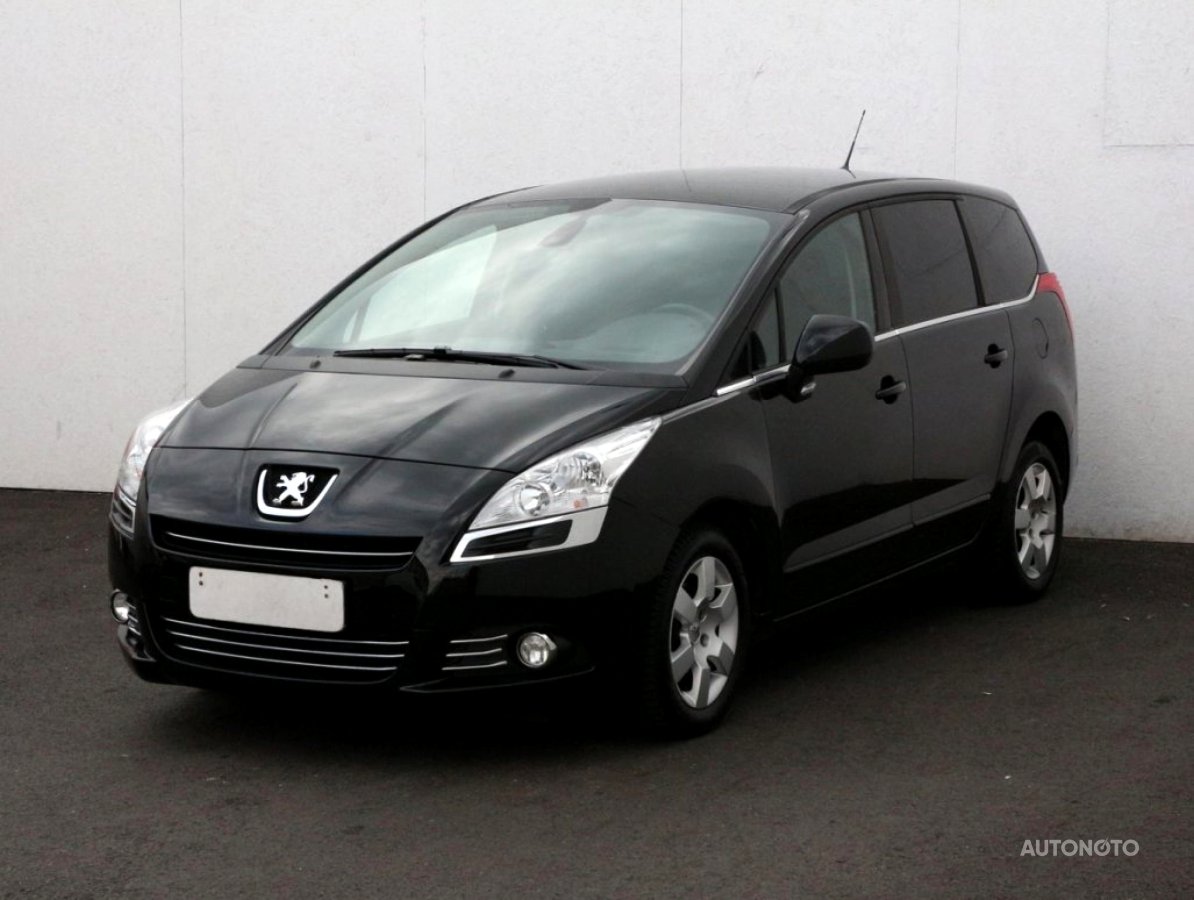 Peugeot 5008, 2014 - pohled č. 3
