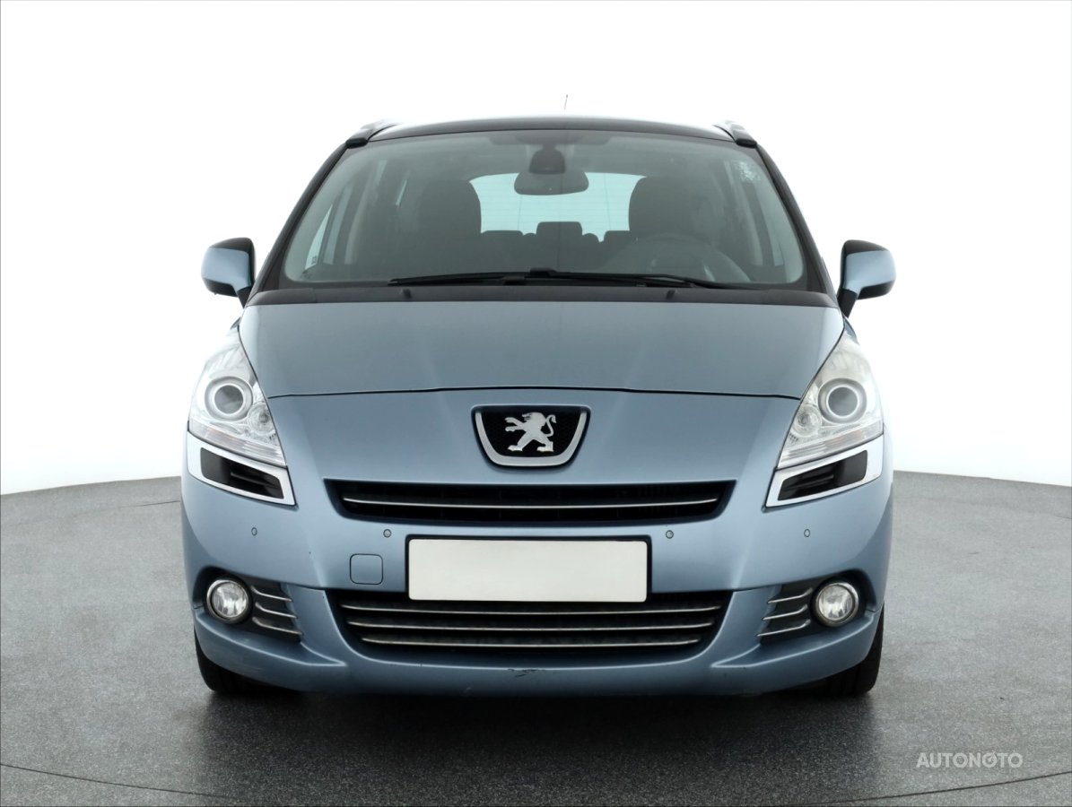 Peugeot 5008, 2011 - pohled č. 2