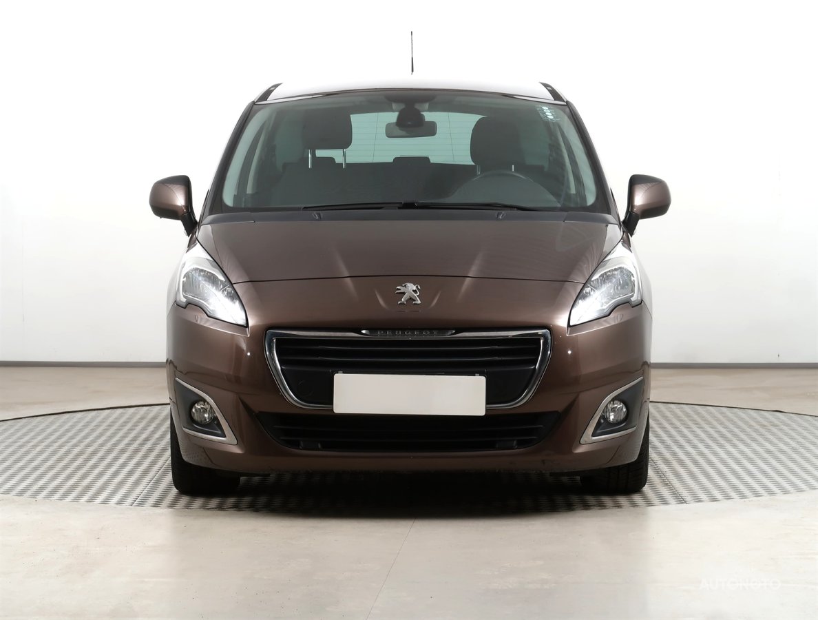 Peugeot 5008, 2014 - pohled č. 2