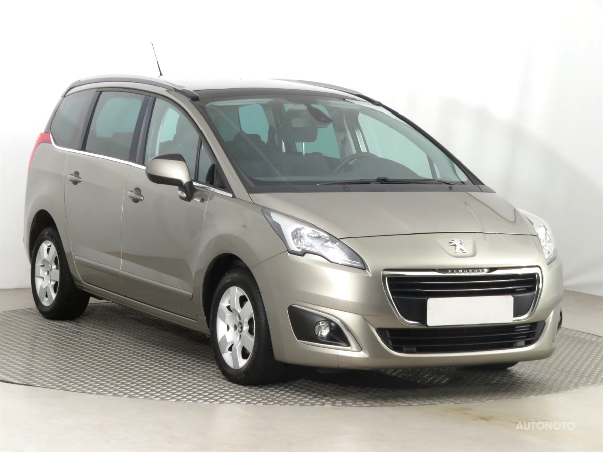 Peugeot 5008, 2014 - celkový pohled