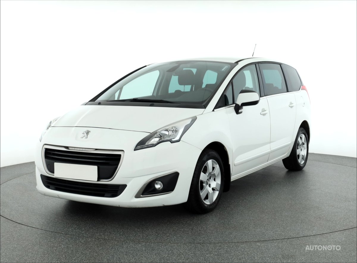 Peugeot 5008, 2015 - pohled č. 3