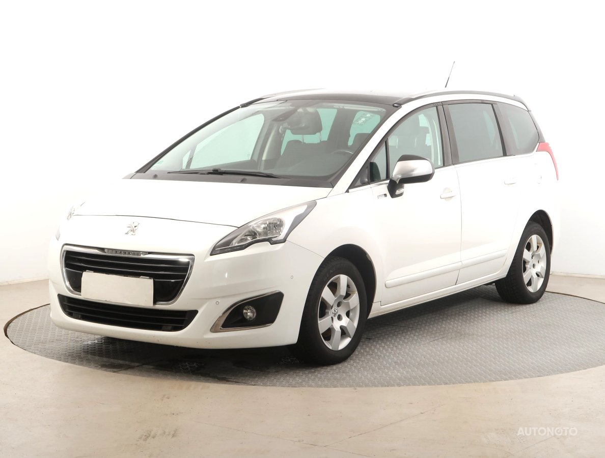 Peugeot 5008, 2016 - pohled č. 3