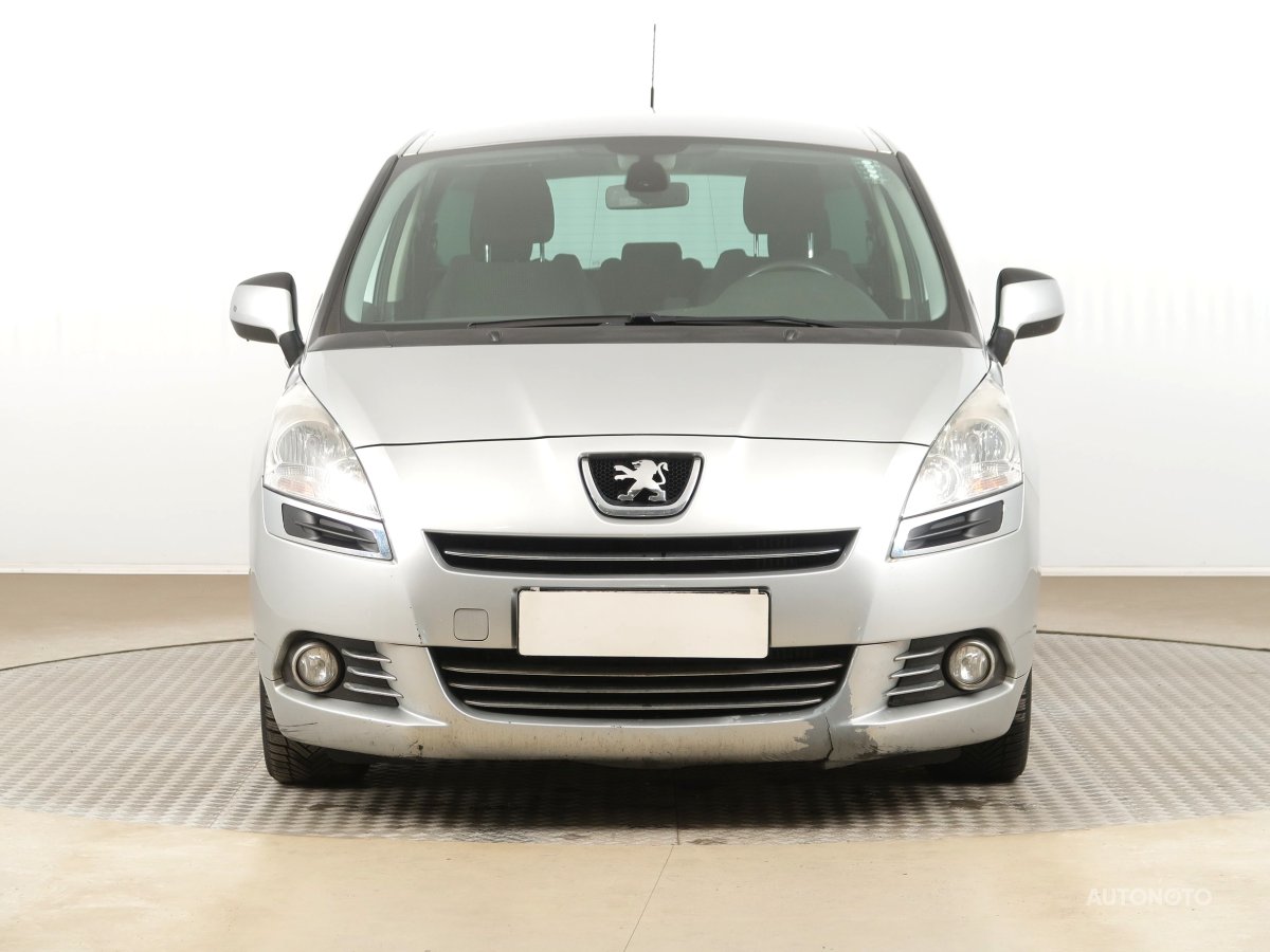 Peugeot 5008, 2014 - pohled č. 2